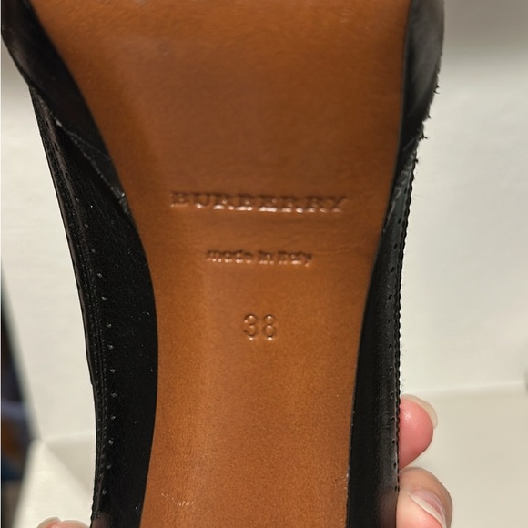 Burberry heels - Picture 3 of 5